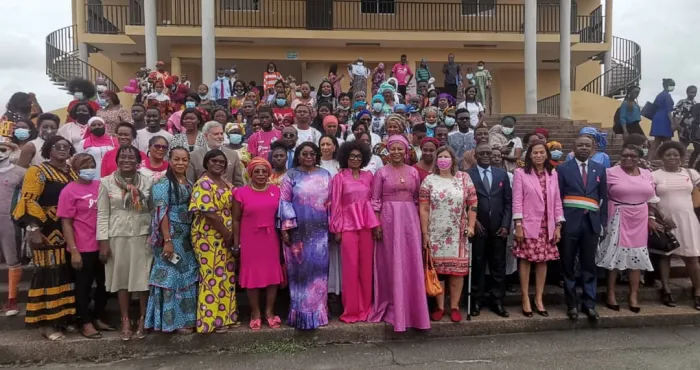 cote-divoire---lutte-contre-le-cancer-du-sein-les-medias-sengagent-pour-la-5e-fois